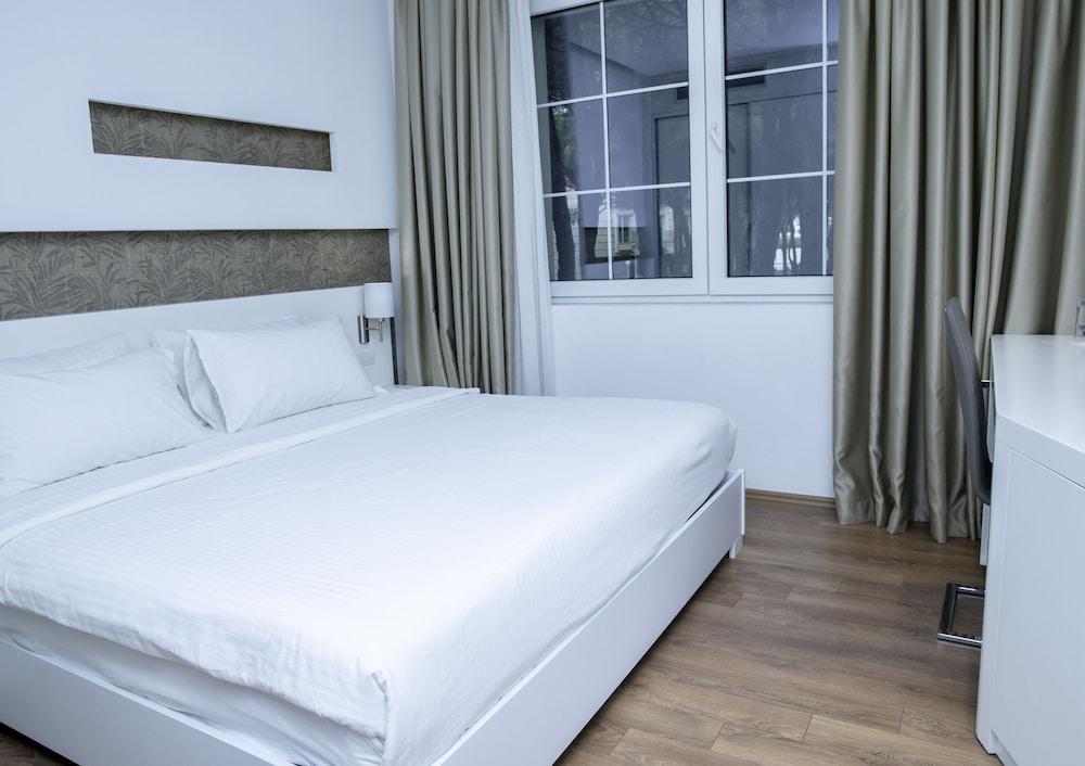 Prestige Resort Durres Qerret Zewnętrze zdjęcie